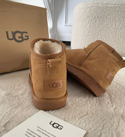 U.G.G Women's Classic Ultra Mini
